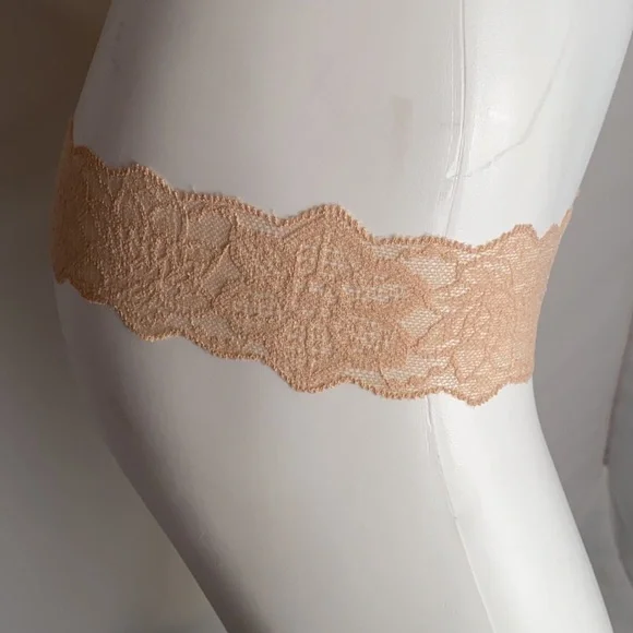 Victoria’s Secret PINK nude thong panty M - Picture 2 of 9